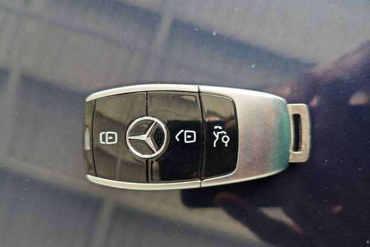 Used Mercedes-Benz E-Class 2020 Restyled E 300 L Sport Exclusive Edition Vehicle Key