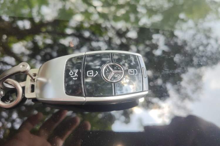 Used Mercedes-Benz E-Class 2020 Restyled E 300 L Sport Exclusive Edition Vehicle Key