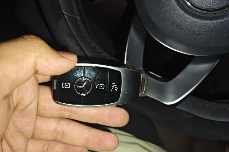 Used Mercedes-Benz E-Class 2020 Restyled E 300 L Sport Exclusive Edition Vehicle Key