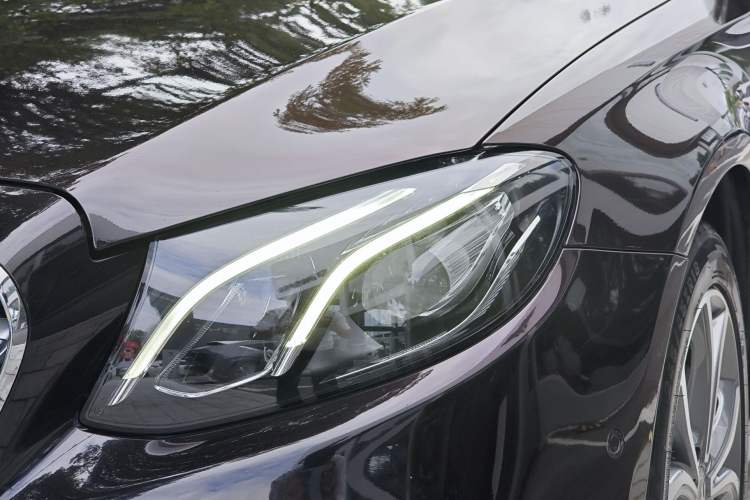 Used Mercedes-Benz E-Class 2020 E 300 L Sport Luxury Edition Exterior 3