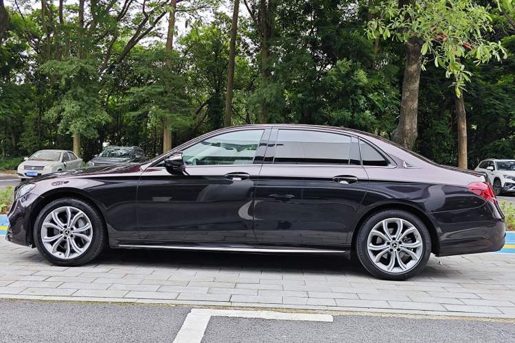 Used Mercedes-Benz E-Class 2020 E 300 L Sport Luxury Edition Exterior 5