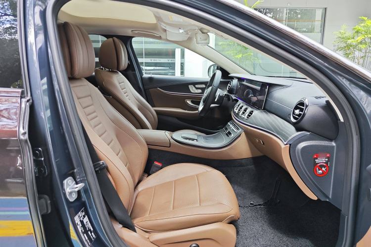 Used Mercedes-Benz E-Class 2020 E 300 L Sport Luxury Edition Interior 11