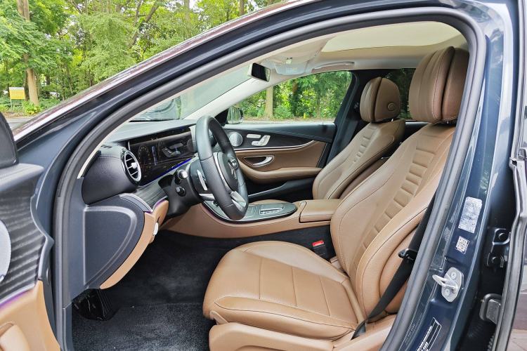 Used Mercedes-Benz E-Class 2020 E 300 L Sport Luxury Edition Interior 2