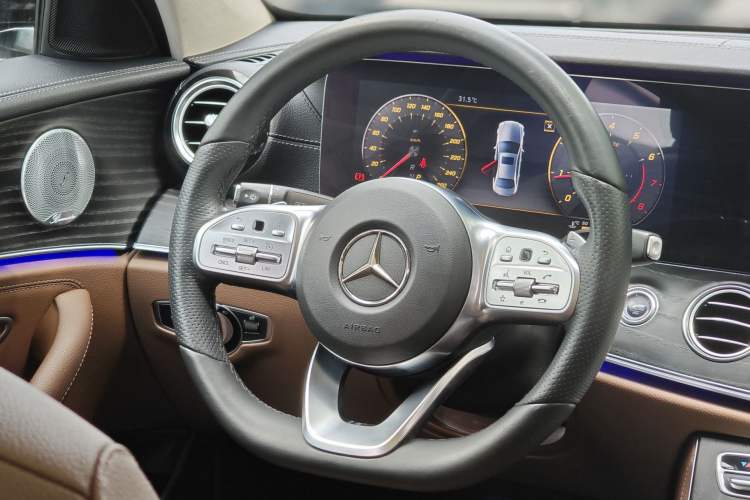 Used Mercedes-Benz E-Class 2020 E 300 L Sport Luxury Edition Interior 5