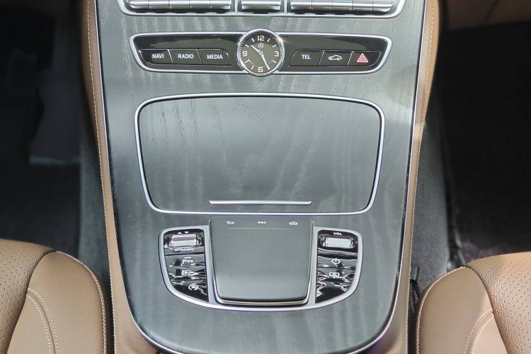 Used Mercedes-Benz E-Class 2020 E 300 L Sport Luxury Edition Interior 7