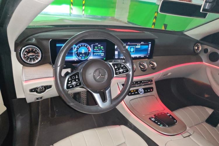 Used Mercedes-Benz E-Class 2020 E 260 Coupe Center Console