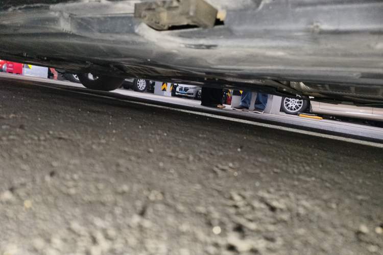 Used Mercedes-Benz E-Class 2020 E 260 L Chassis Rear Left
