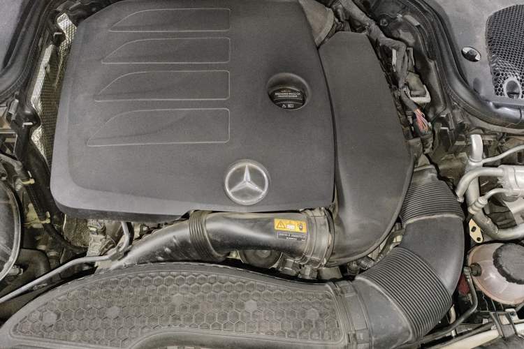 Used Mercedes-Benz E-Class 2020 E 260 L Engine Bay