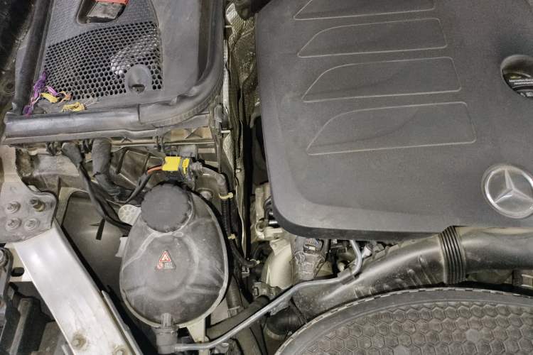 Used Mercedes-Benz E-Class 2020 E 260 L Engine Bay Right