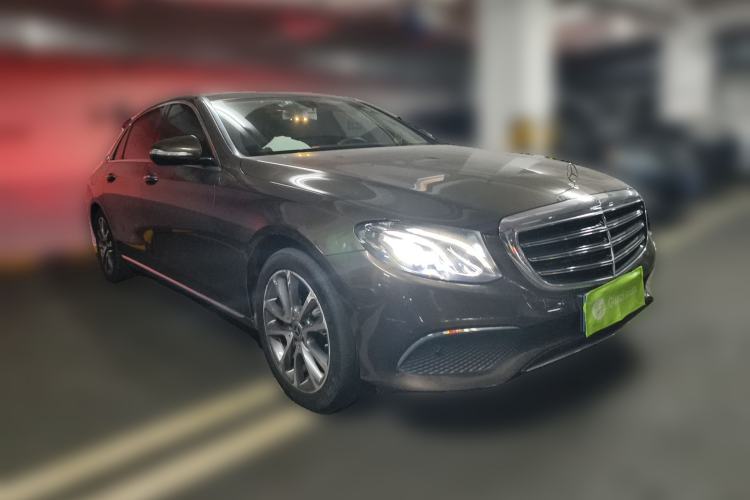 Used Mercedes-Benz E-Class 2020 E 260 L Front Right 45 Deg