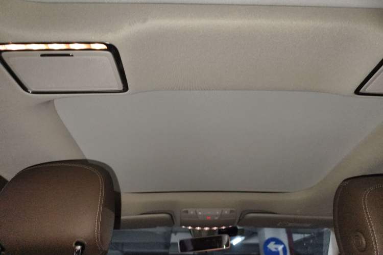 Used Mercedes-Benz E-Class 2020 E 260 L Headliner