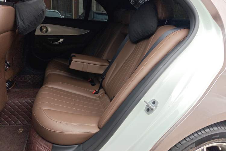 Used Mercedes-Benz E-Class 2020 E 260 Sport Edition 4MATIC Left Rear Seat