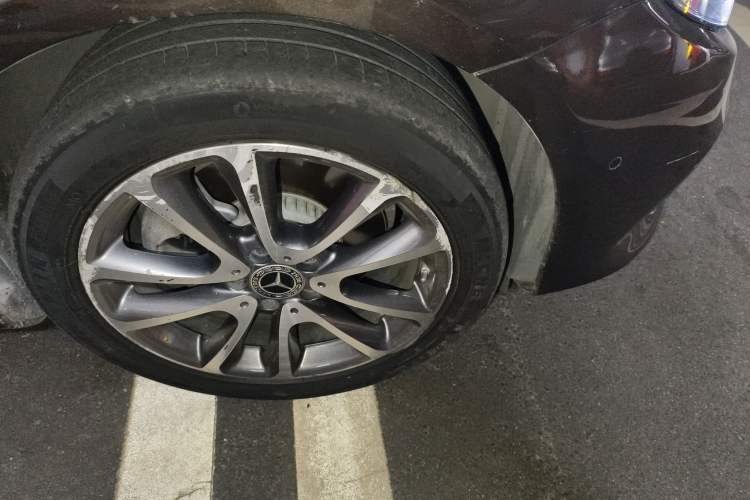 Used Mercedes-Benz E-Class 2020 E 260 L Right Front Wheel Hub