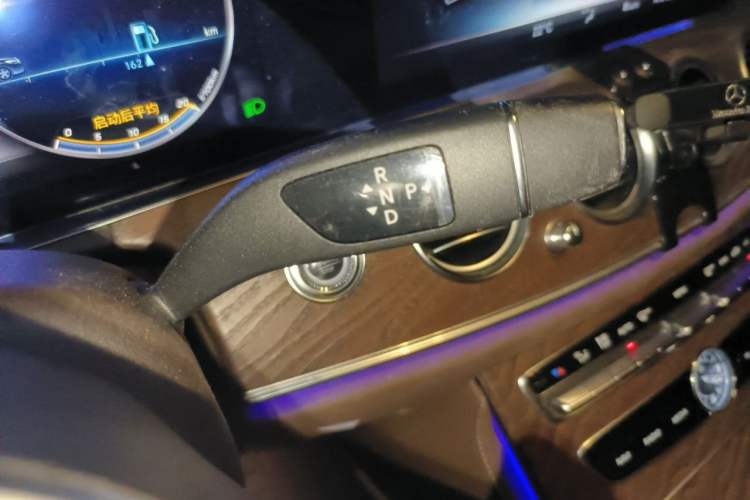 Used Mercedes-Benz E-Class 2020 E 300 L Luxury Model Gear Lever