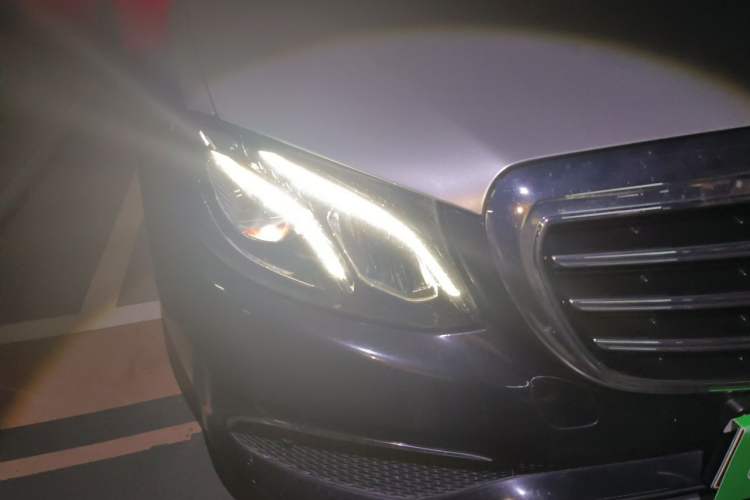 Used Mercedes-Benz E-Class 2020 E 300 L Luxury Model Right Front Headlight