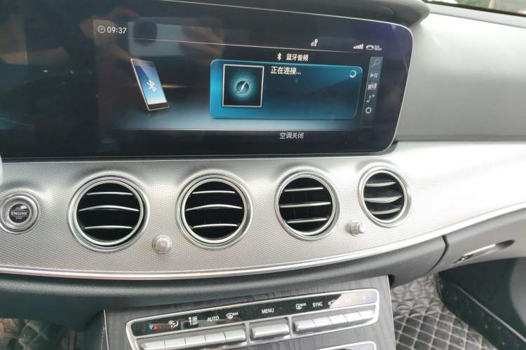 Used Mercedes-Benz E-Class 2020 E 260 Sport Edition Audio And AC Panel