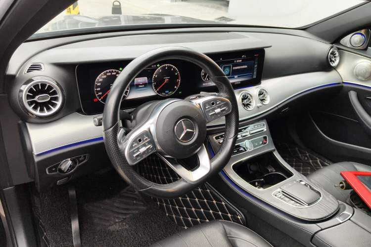 Used Mercedes-Benz E-Class 2020 Facelift E 260 Sport Edition Center Console