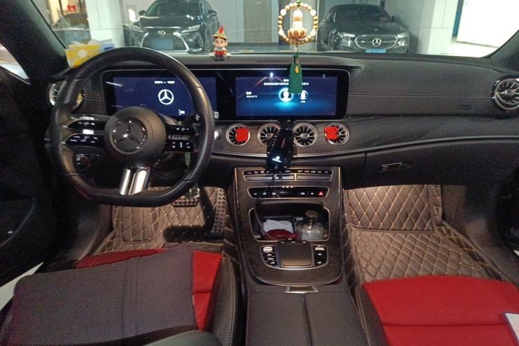 Used Mercedes-Benz E-Class 2020 E 260 Coupe Center Console