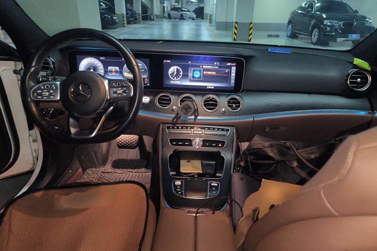 Used Mercedes-Benz E-Class 2020 Facelift E 260 Sport Edition Center Console