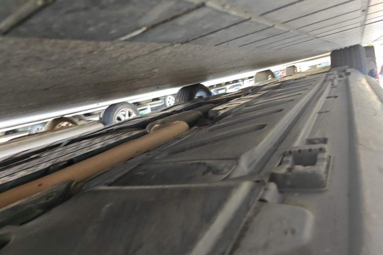 Used Mercedes-Benz E-Class 2020 Facelift E 260 L Sport Edition Chassis Front Right