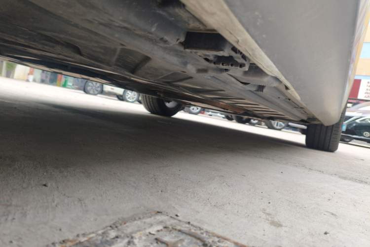 Used Mercedes-Benz E-Class 2020 E 260 Sport Edition Chassis Rear Right