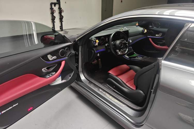 Used Mercedes-Benz E-Class 2020 E 260 Coupe Driver Seat