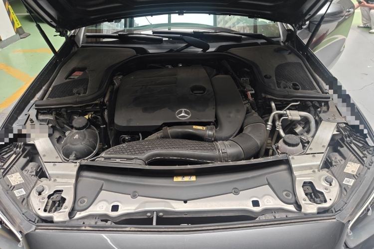 Used Mercedes-Benz E-Class 2020 E 260 Coupe Engine Bay