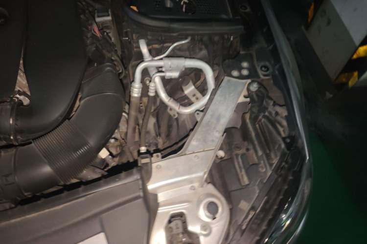 Used Mercedes-Benz E-Class 2020 E 300 L Sporty and Stylish Model Engine Bay Left