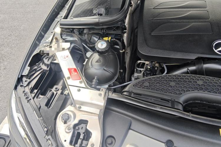 Used Mercedes-Benz E-Class 2020 E 260 Coupe Engine Bay Right