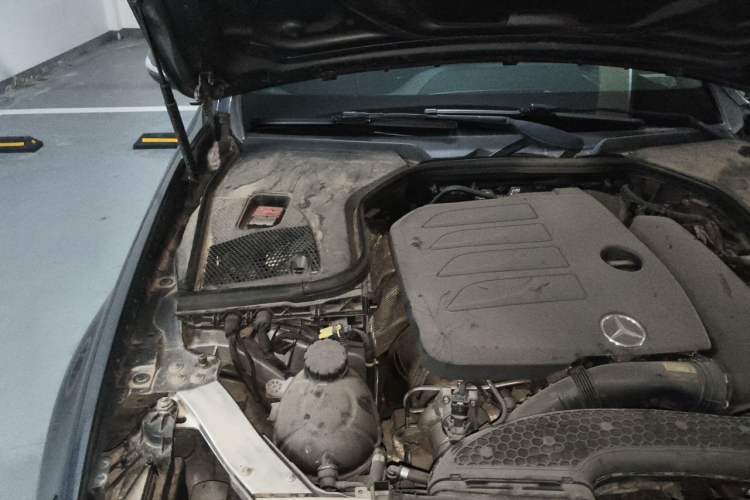 Used Mercedes-Benz E-Class 2020 E 300 L Sport Luxury Edition Engine Bay Right