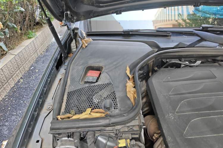 Used Mercedes-Benz E-Class 2020 Facelift E 300 L Stylish Edition Engine Bay Right
