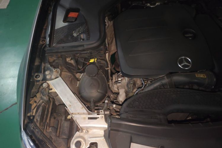 Used Mercedes-Benz E-Class 2020 E 300 L Sporty and Stylish Model Engine Bay Right