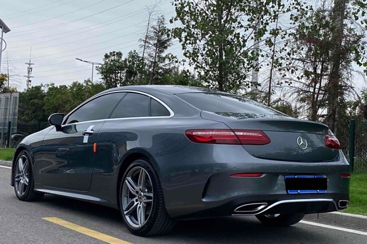 Used Mercedes-Benz E-Class 2020 E 260 Coupe Exterior 2