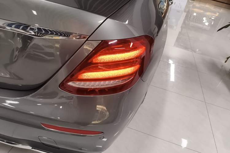Used Mercedes-Benz E-Class 2020 Restyled E 300 L Sport Exclusive Edition Exterior 3