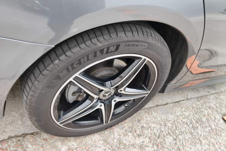 Used Mercedes-Benz E-Class 2020 Facelift E 260 Sport Edition Exterior 5