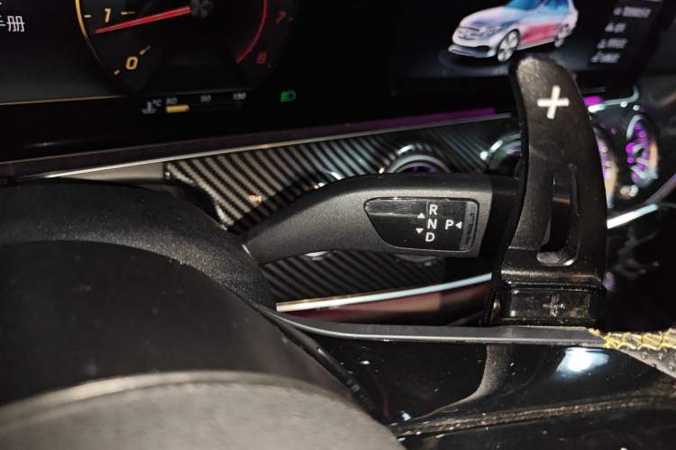 Used Mercedes-Benz E-Class 2020 Restyled E 300 L Sporty and Stylish Edition Gear Lever