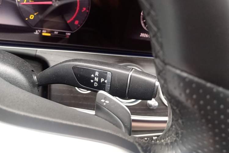 Used Mercedes-Benz E-Class 2020 Restyled E 300 L Sporty and Stylish Edition Gear Lever