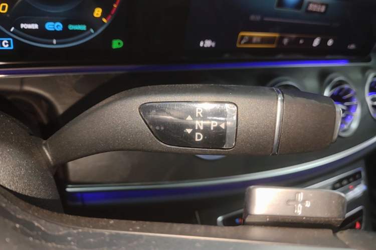 Used Mercedes-Benz E-Class 2020 E 260 Coupe Gear Lever