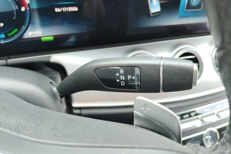 Used Mercedes-Benz E-Class 2020 E 260 Sport Edition Gear Lever