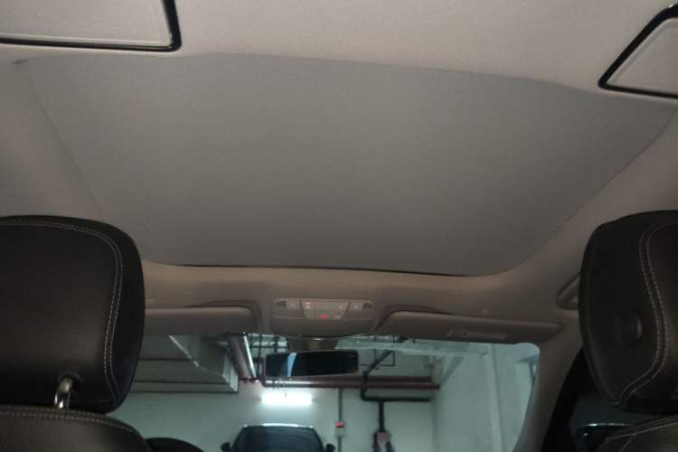 Used Mercedes-Benz E-Class 2020 E 300 L Sport Luxury Edition Headliner