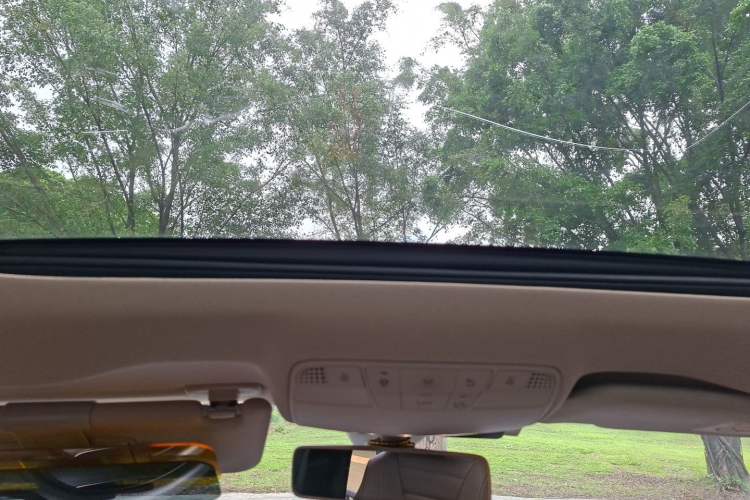 Used Mercedes-Benz E-Class 2020 E 300 L Sporty and Stylish Model Headliner