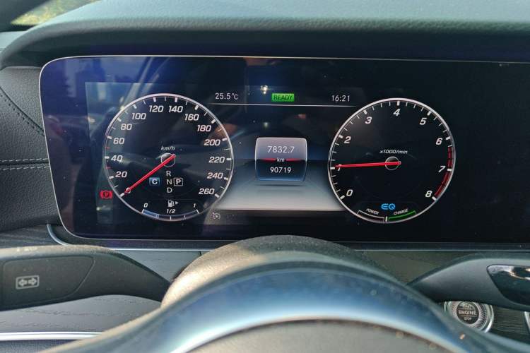 Used Mercedes-Benz E-Class 2020 Facelift E 260 L Sport Edition Instrument Cluster