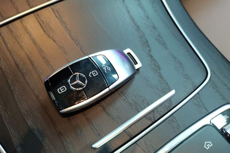 Used Mercedes-Benz E-Class 2020 Restyled E 300 L Sport Exclusive Edition Interior 1