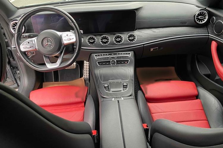 Used Mercedes-Benz E-Class 2020 E 260 Coupe Interior 1