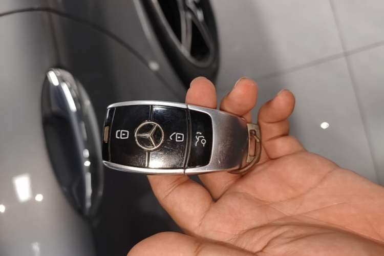 Used Mercedes-Benz E-Class 2020 Restyled E 300 L Sport Exclusive Edition Interior 1