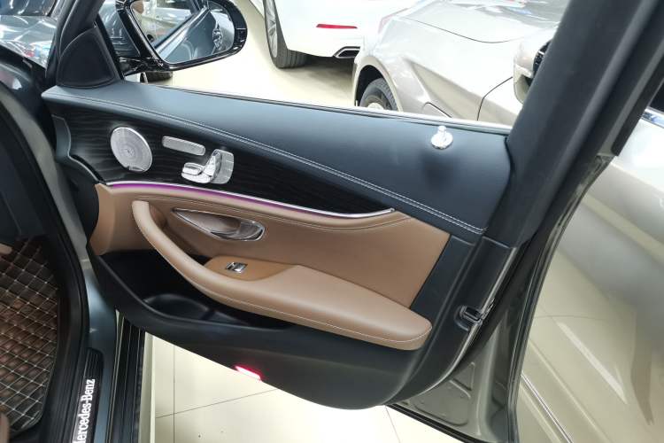 Used Mercedes-Benz E-Class 2020 Restyled E 300 L Sport Exclusive Edition Interior 2