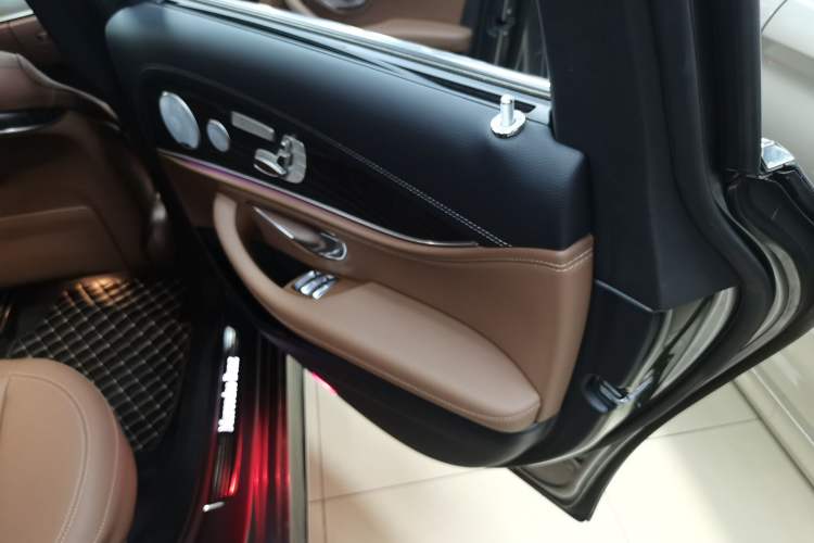 Used Mercedes-Benz E-Class 2020 Restyled E 300 L Sport Exclusive Edition Interior 3