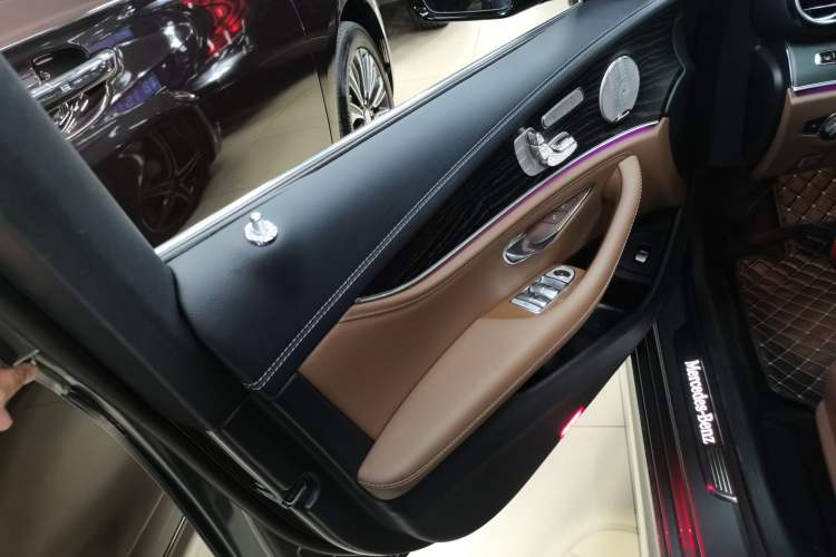 Used Mercedes-Benz E-Class 2020 Restyled E 300 L Sport Exclusive Edition Interior 4