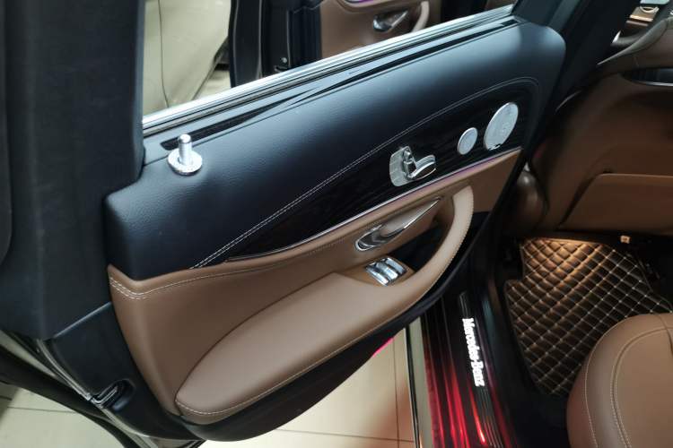 Used Mercedes-Benz E-Class 2020 Restyled E 300 L Sport Exclusive Edition Interior 5