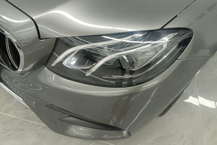 Used Mercedes-Benz E-Class 2020 E 300 L Sport Luxury Edition Left Front Headlight